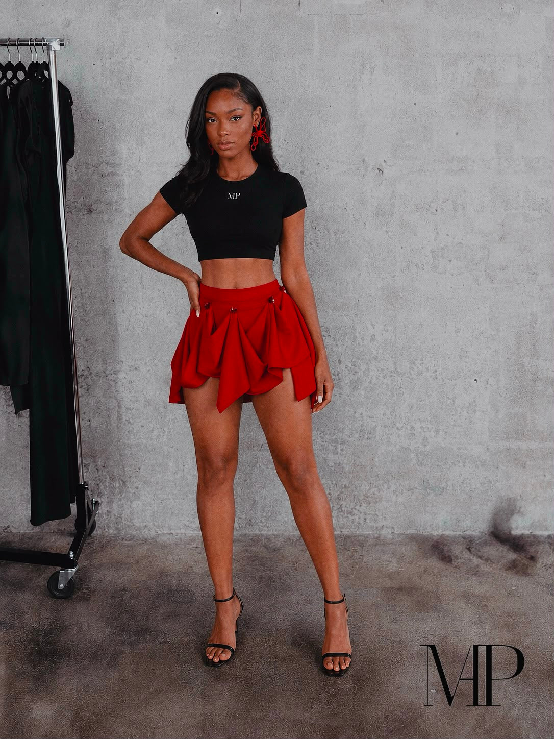 MAP Cropped Logo Top- Black